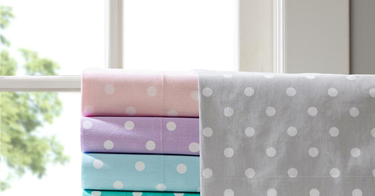 KAKO IZBRATI PRAVO POSTELJNINO ZA POLETJE?